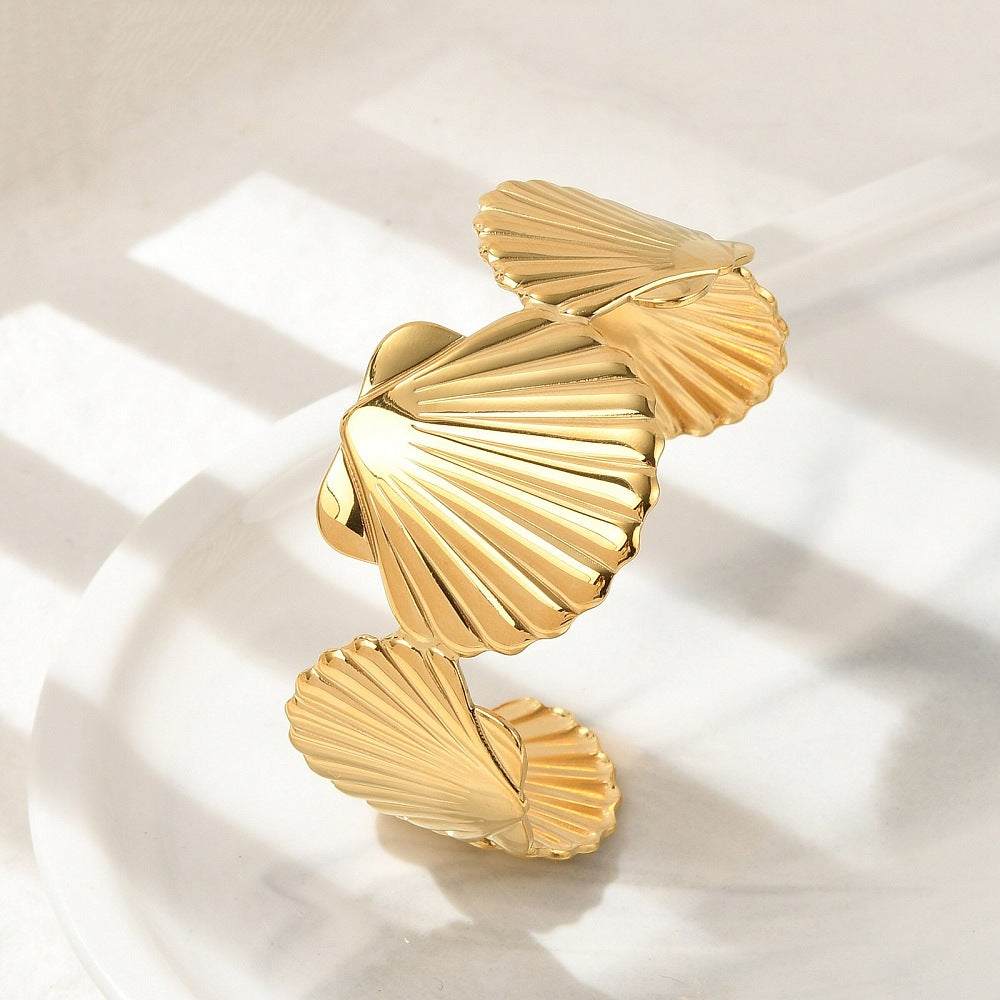 Siren Shells Bangle