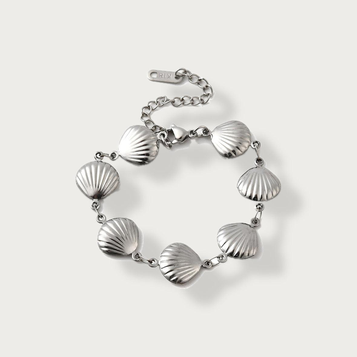 Glided Shells Bracelet