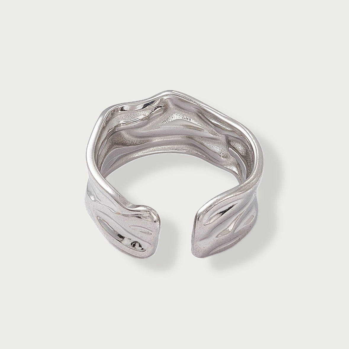 Bold arc ring