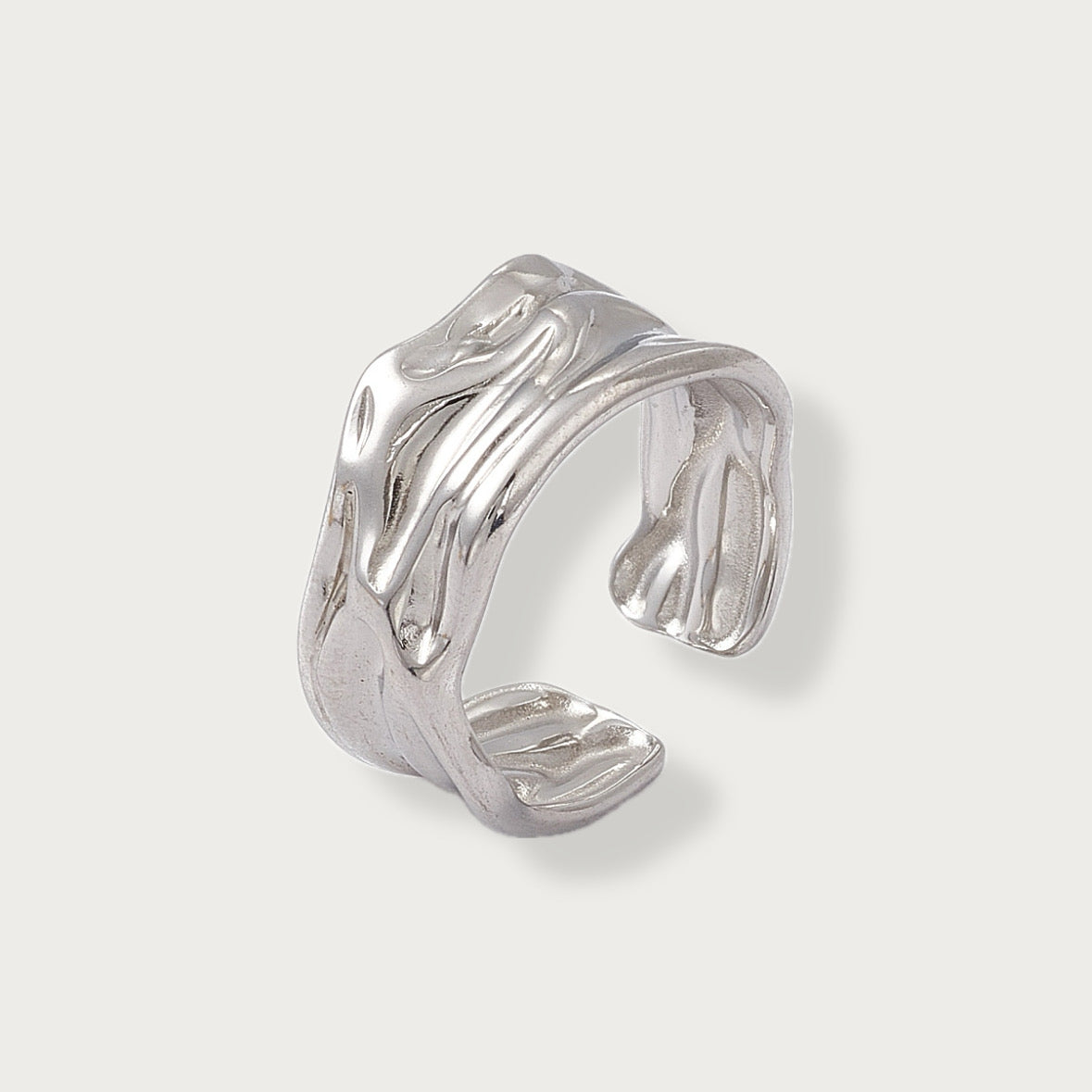Bold arc ring
