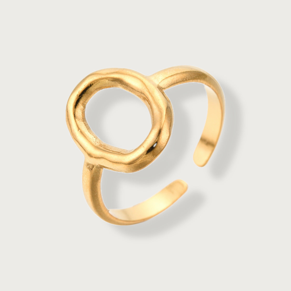 Eira Loop Ring