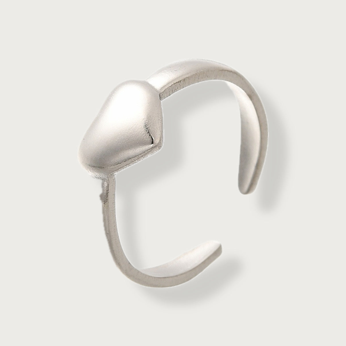 Maelis Heart Ring