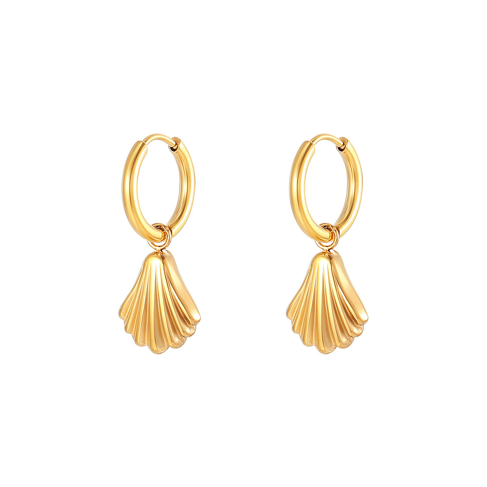 Golden shell earrings