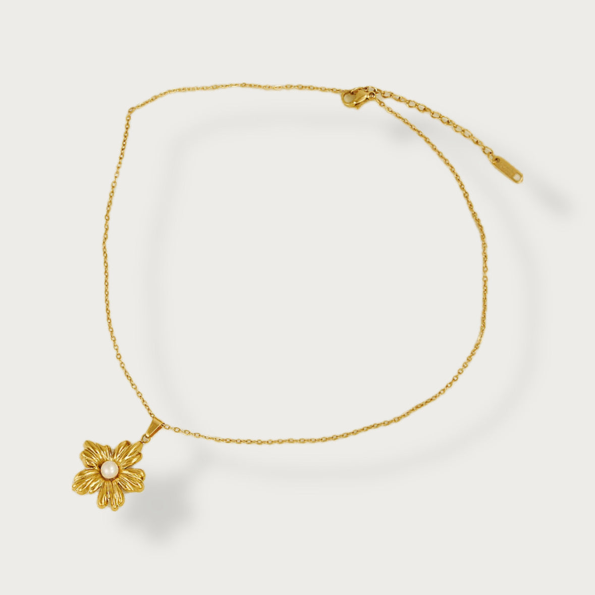 Metallic Daisy Luxe Necklace