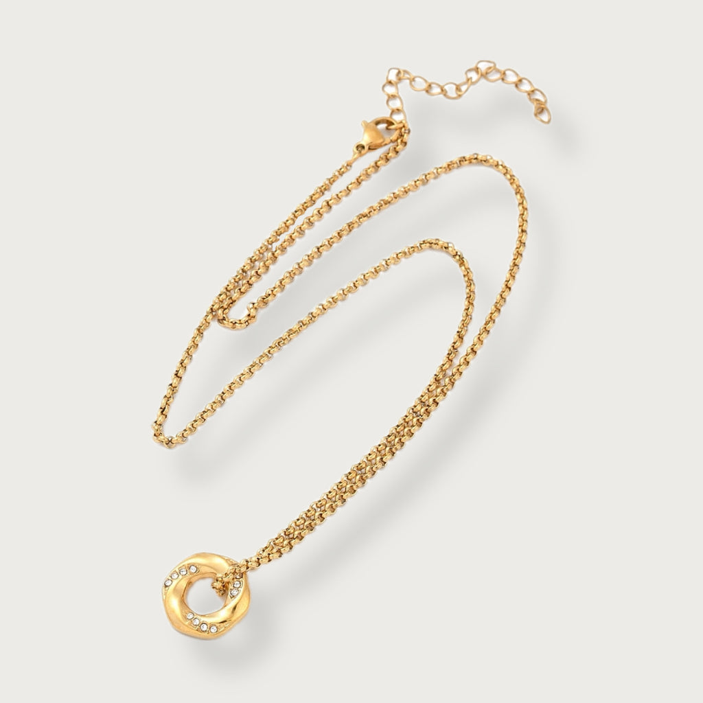 Twist Circle Necklace