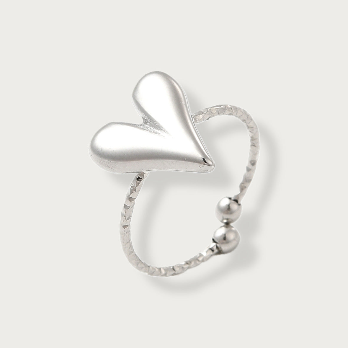 Plummy Heart Ring