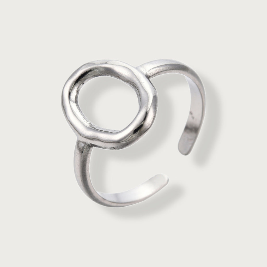 Eira Loop Ring