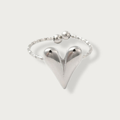 Plummy Heart Ring