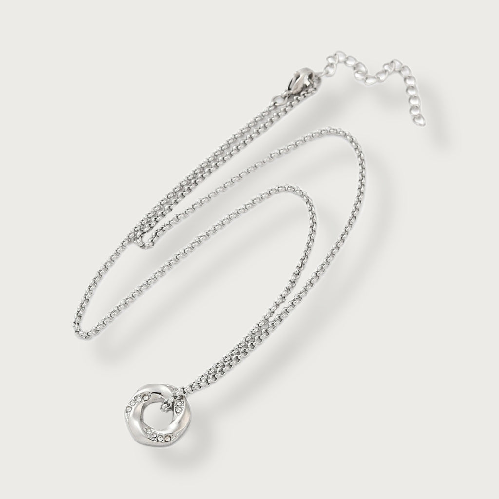 Twist Circle Necklace