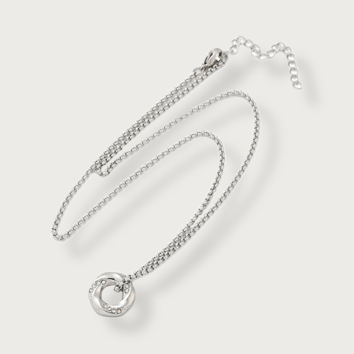 Twist Circle Necklace