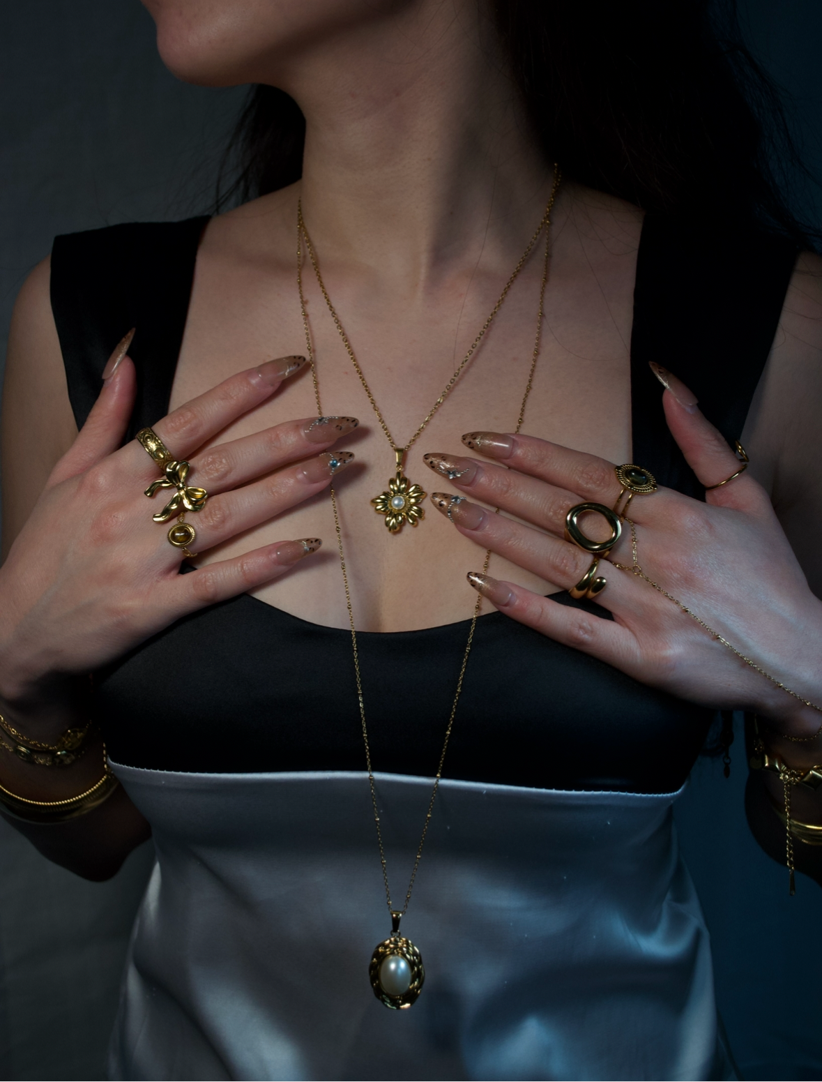 Metallic Daisy Luxe Necklace