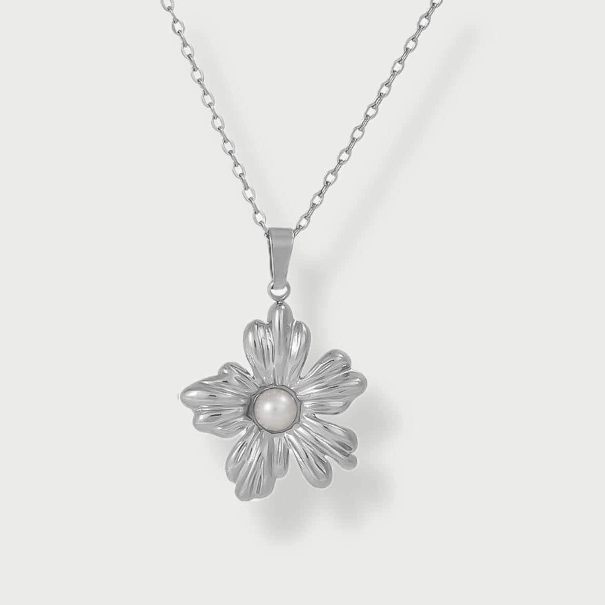 Metallic Daisy Luxe Necklace