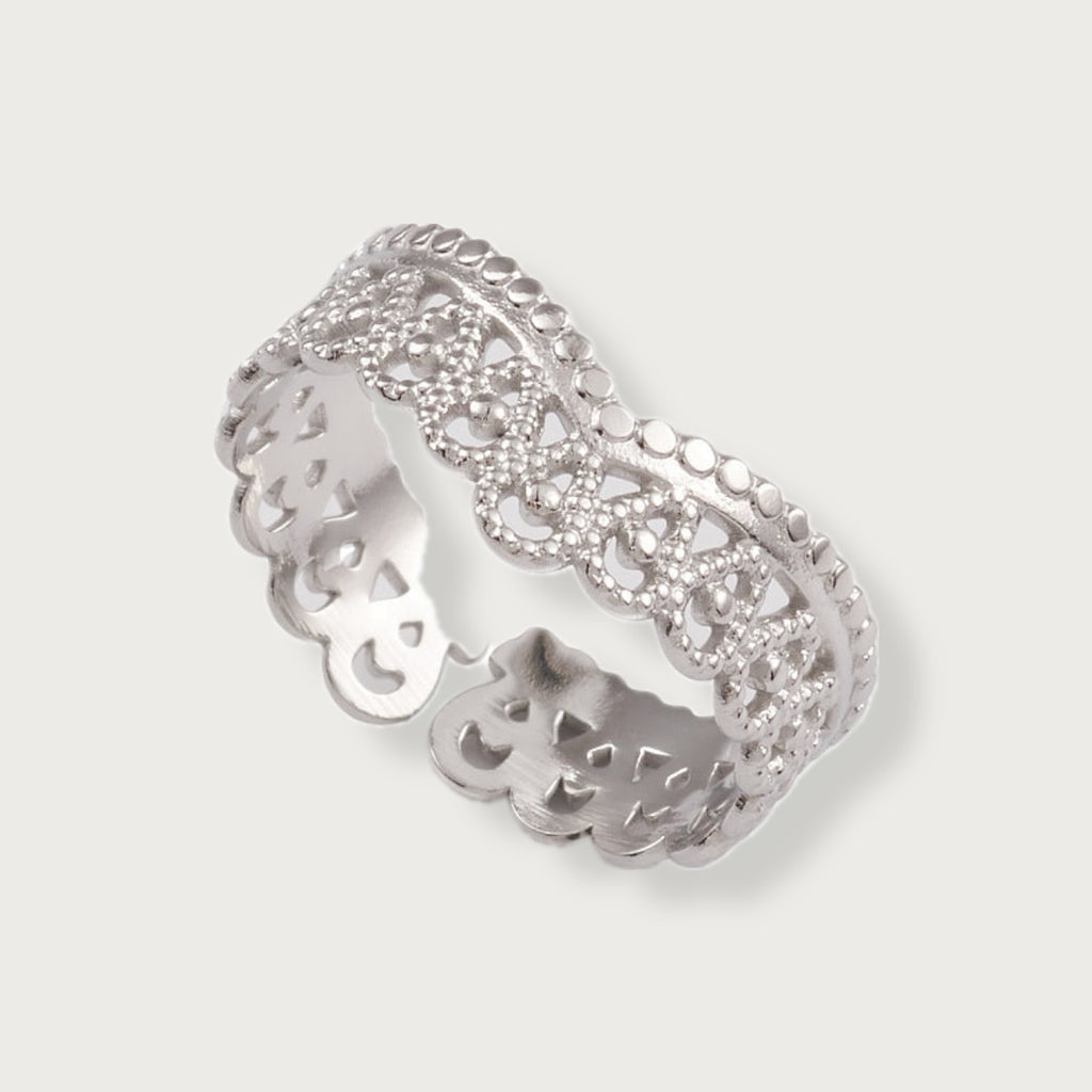 Elegant Lace Ring