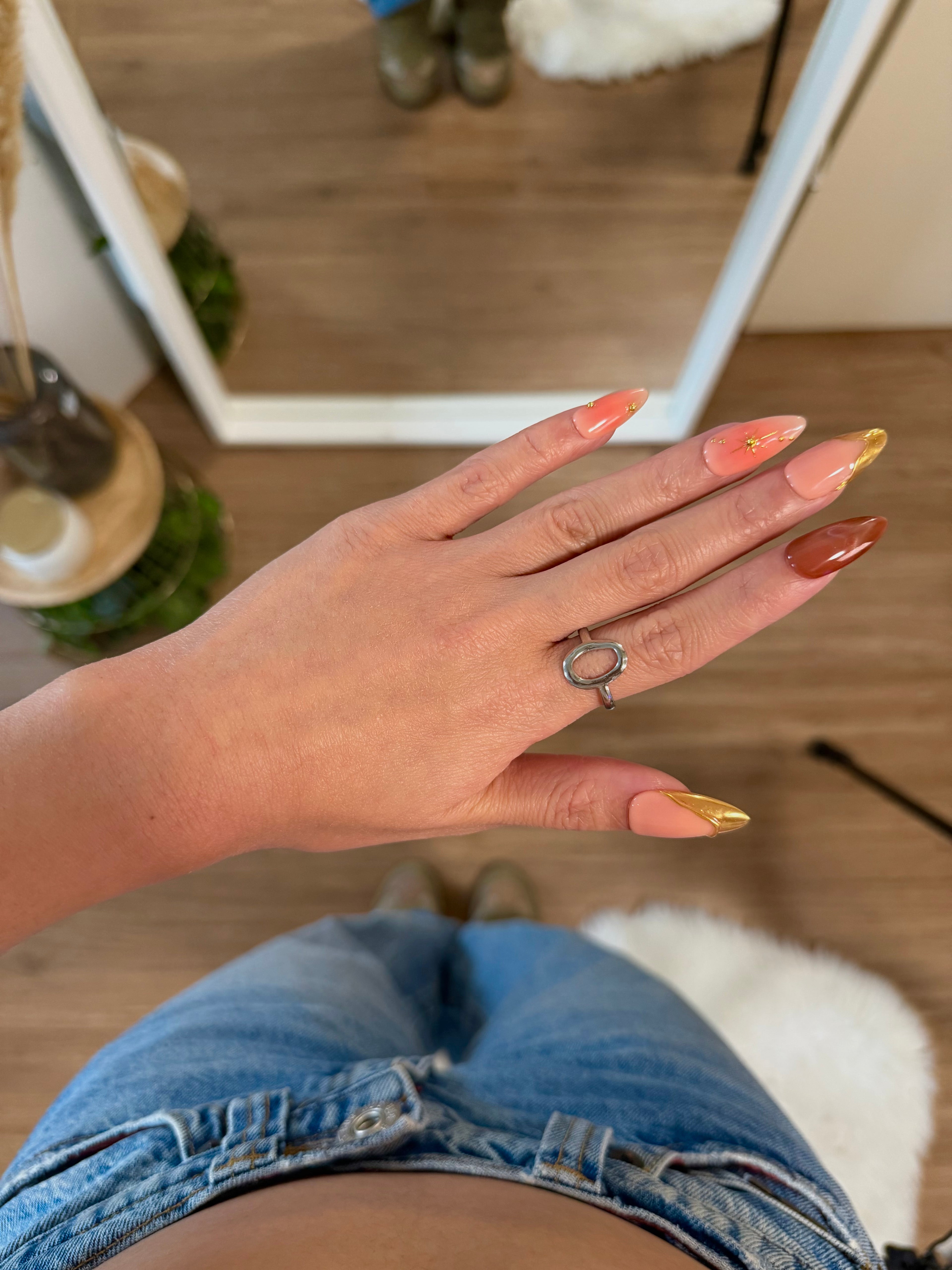 Eira Loop Ring