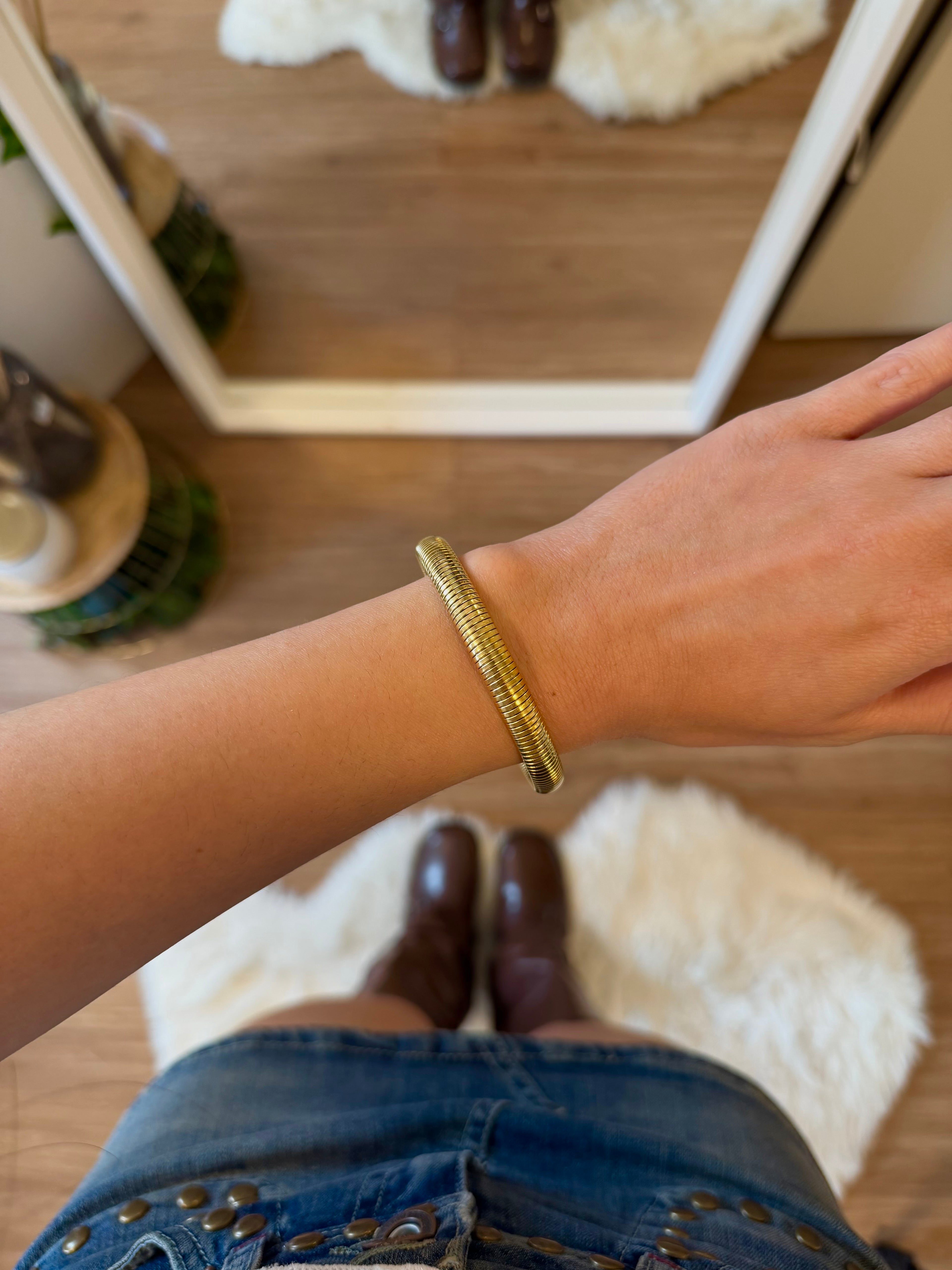 Coil Bangle Mini