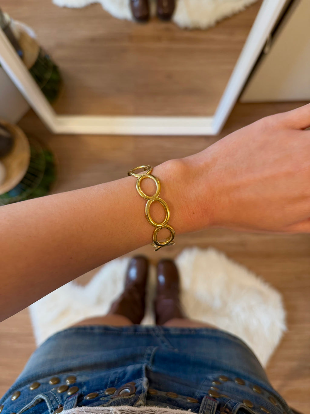 Modern Oval Bangle