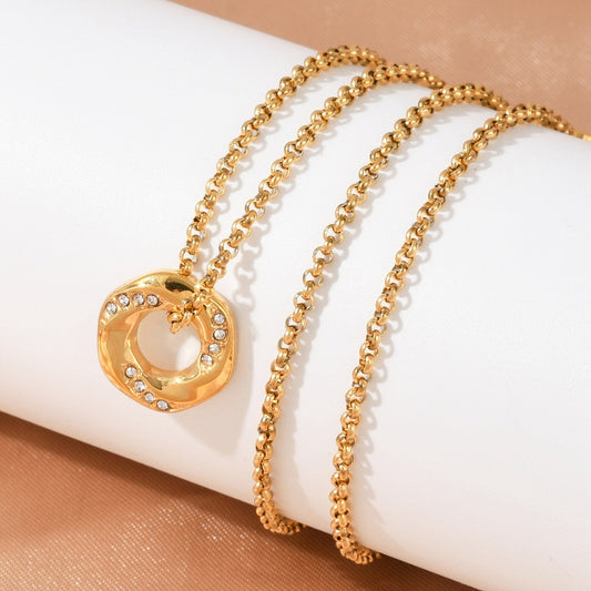 Twist Circle Necklace