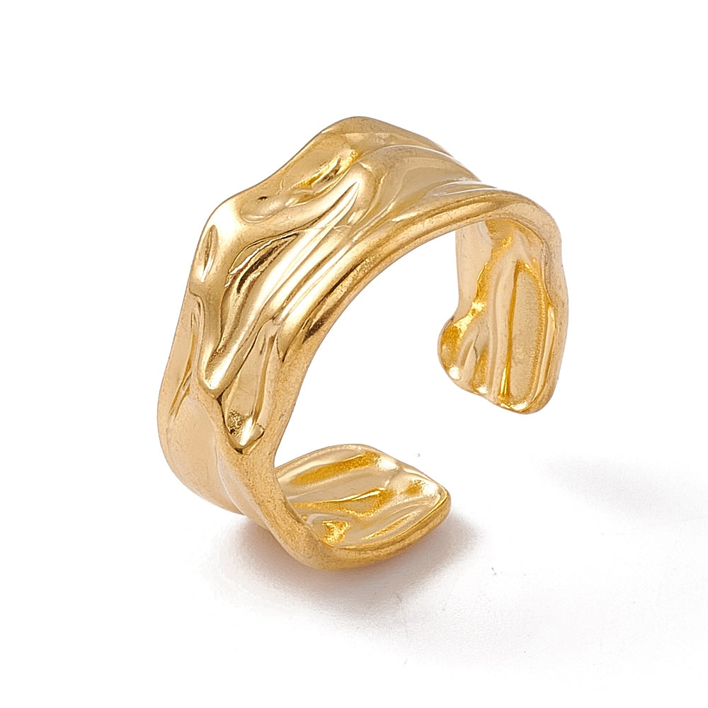 Bold arc ring