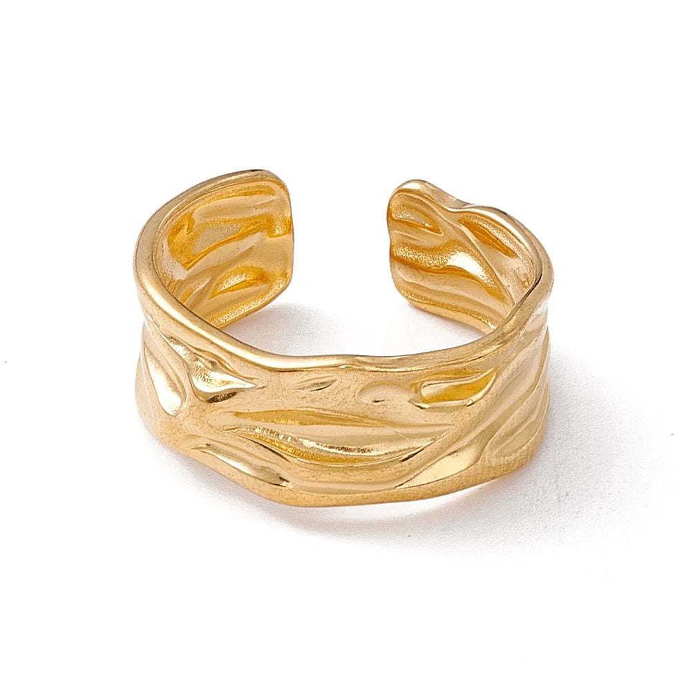 Bold arc ring