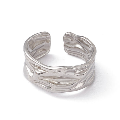 Bold arc ring