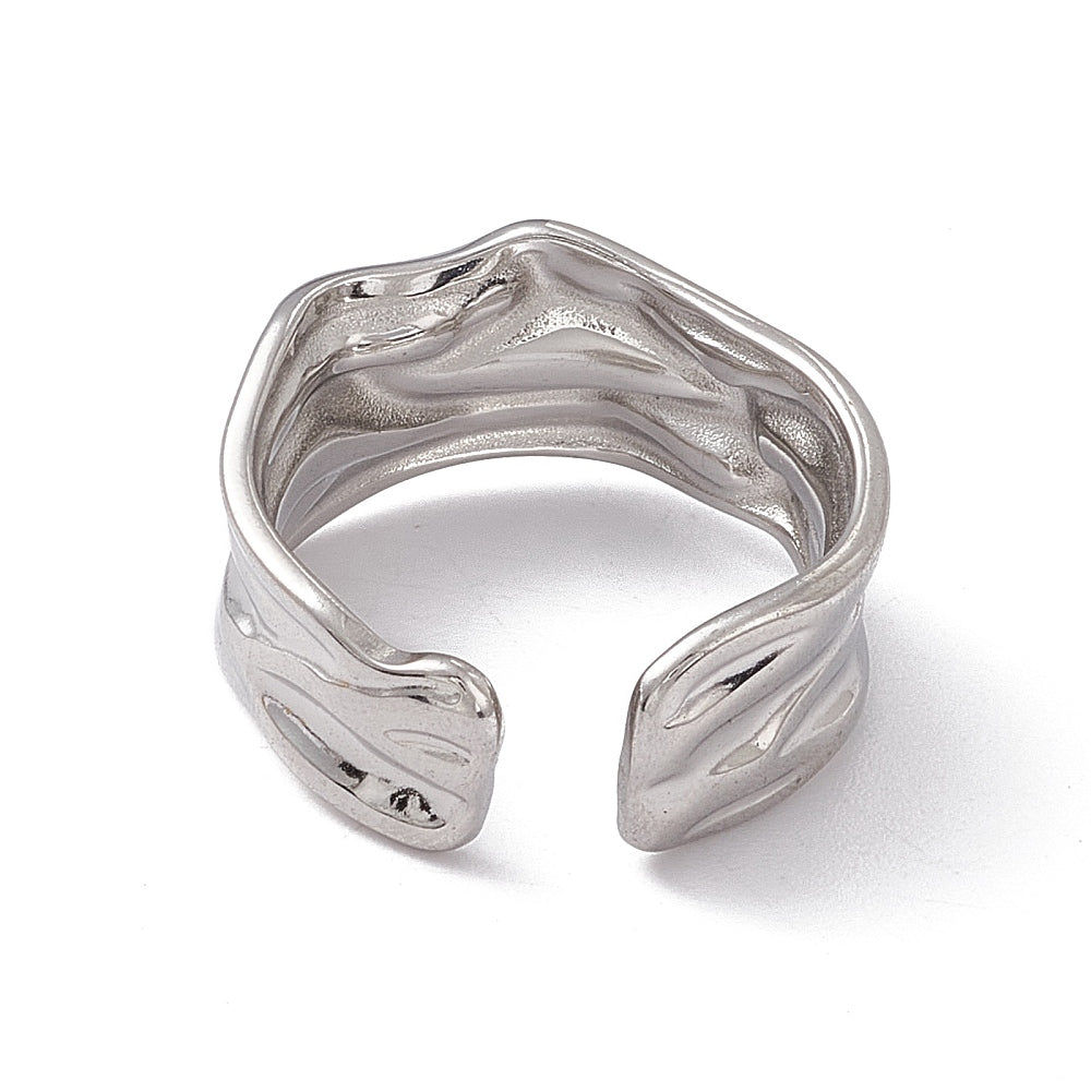 Bold arc ring