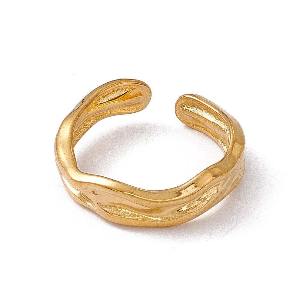 Sleek arc ring