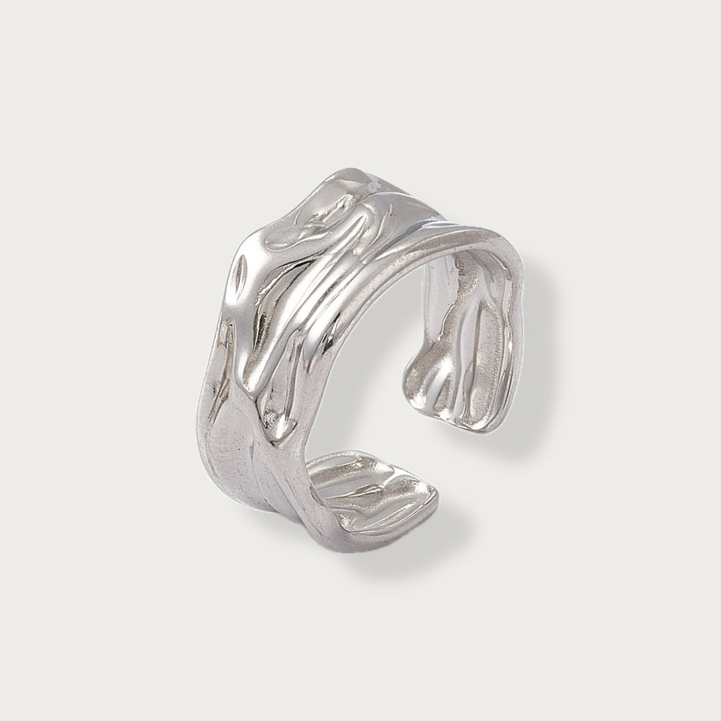 Bold arc ring