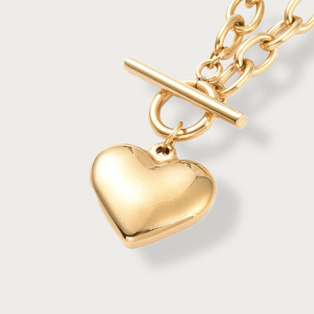 Scarlet Necklace