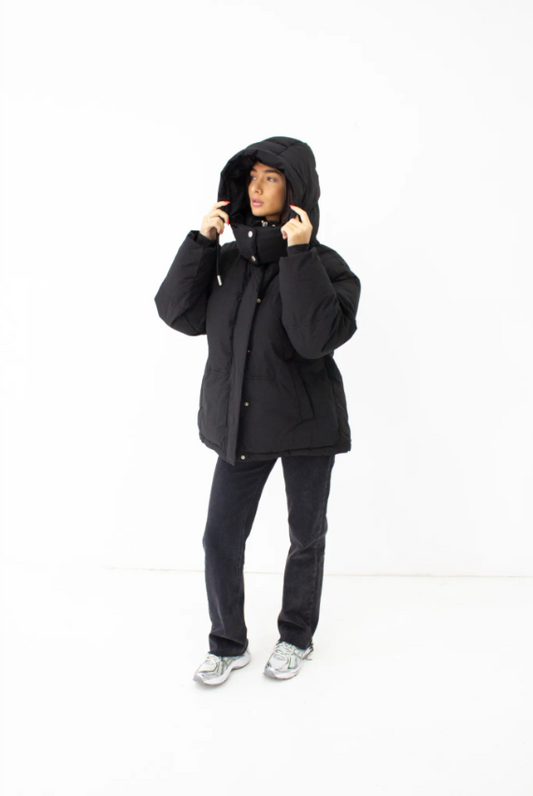 Ashley Puffer Jacket Zwart